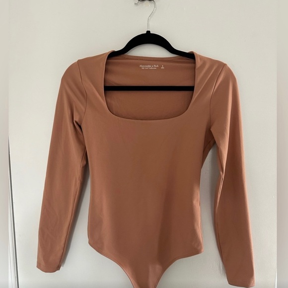 Abercrombie long sleeve bodysuit - Picture 1 of 3